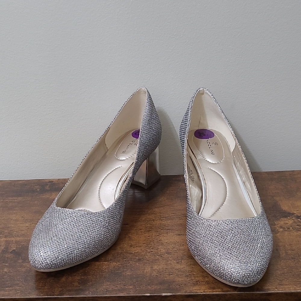 Bandolino Silver Sparkles with Shiny Block Heel size 8.5